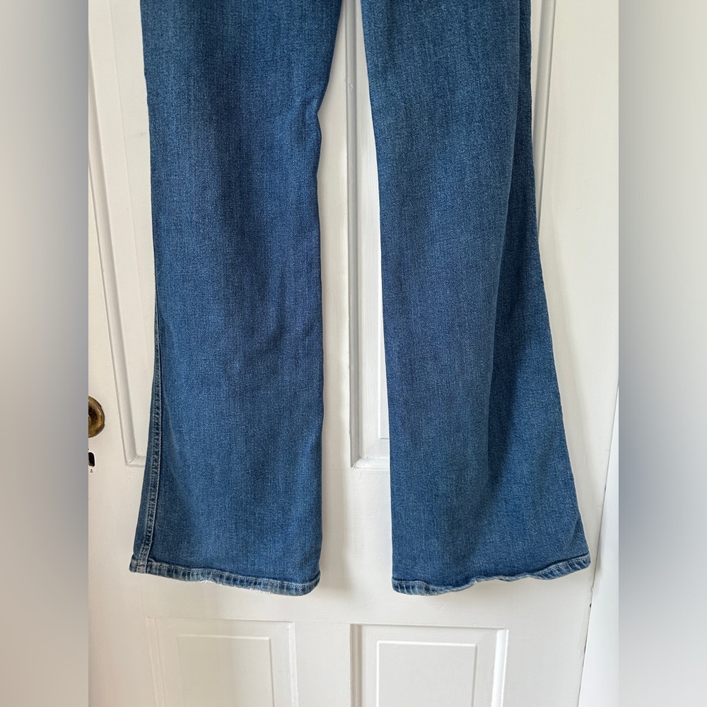 Free People Boyish The Ricky Flared High Waisted Button Fly Jeans in Size 26 - Picture 10 of 13